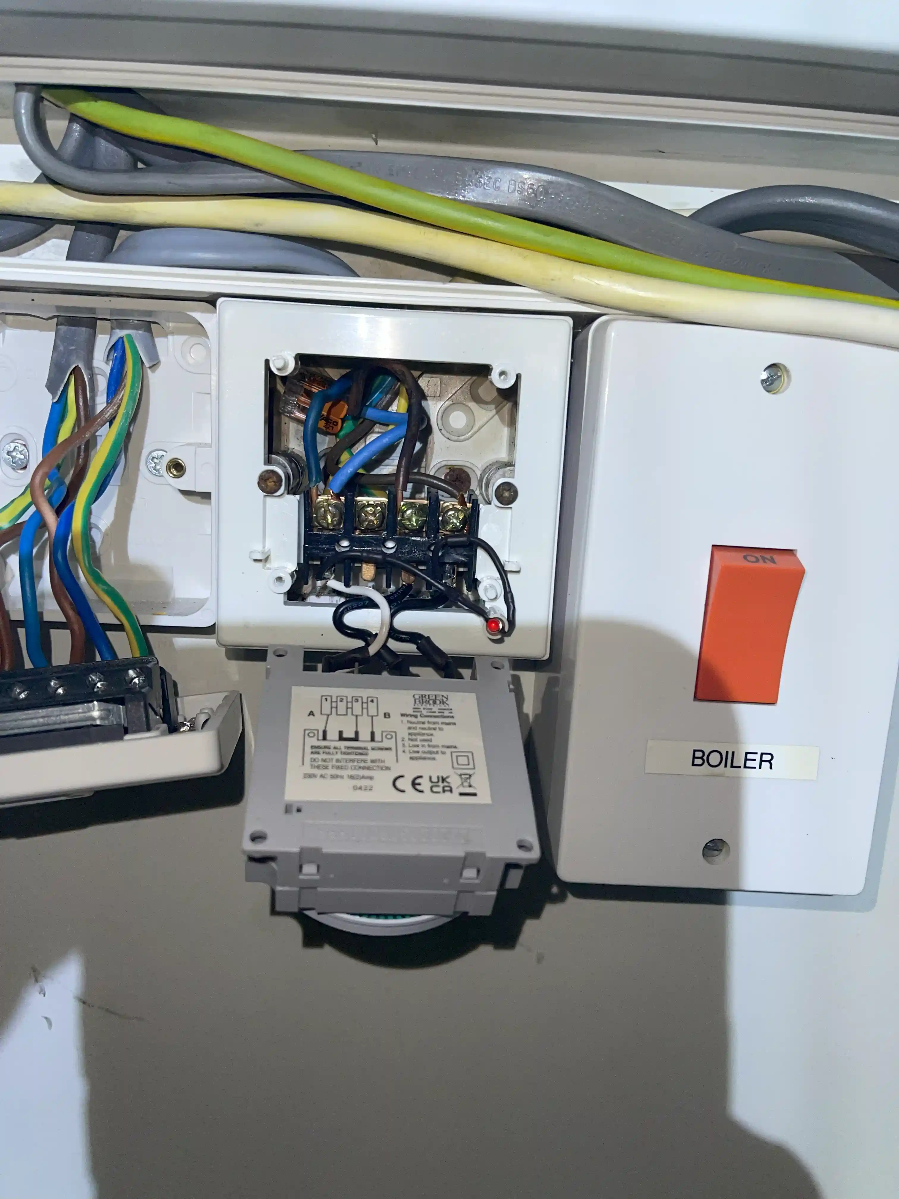 24 Hours Emergency Electrician near Upper Norwood